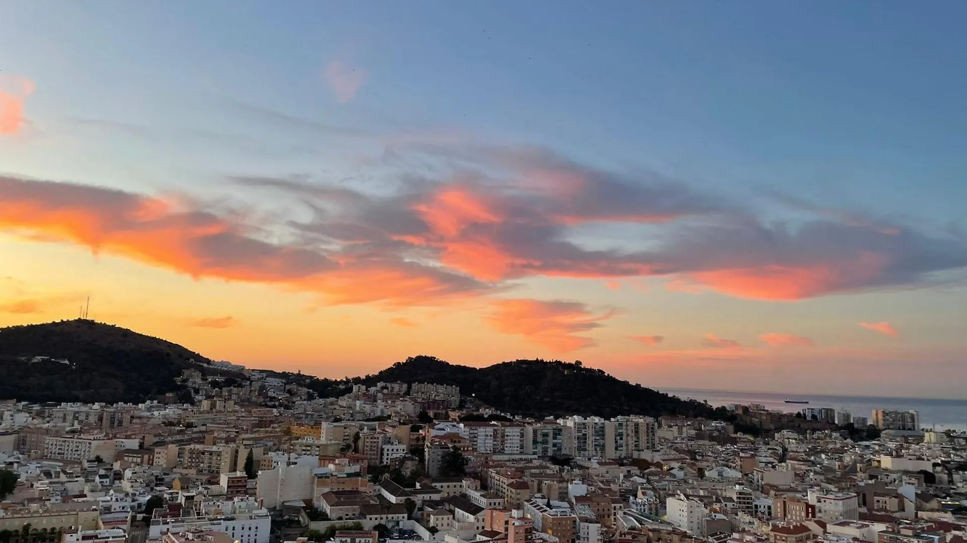 Urban Sky Serviced Apartments By P&O 26H Malaga 0*,