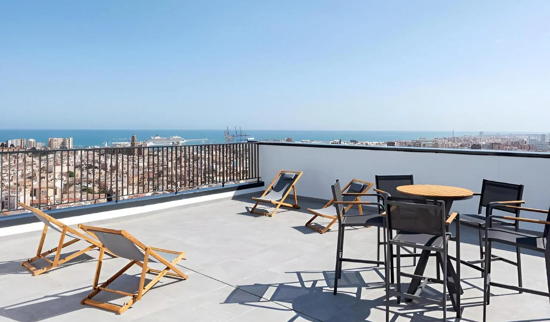 Urban Sky Serviced Apartments By P&O 26H Malaga Spain