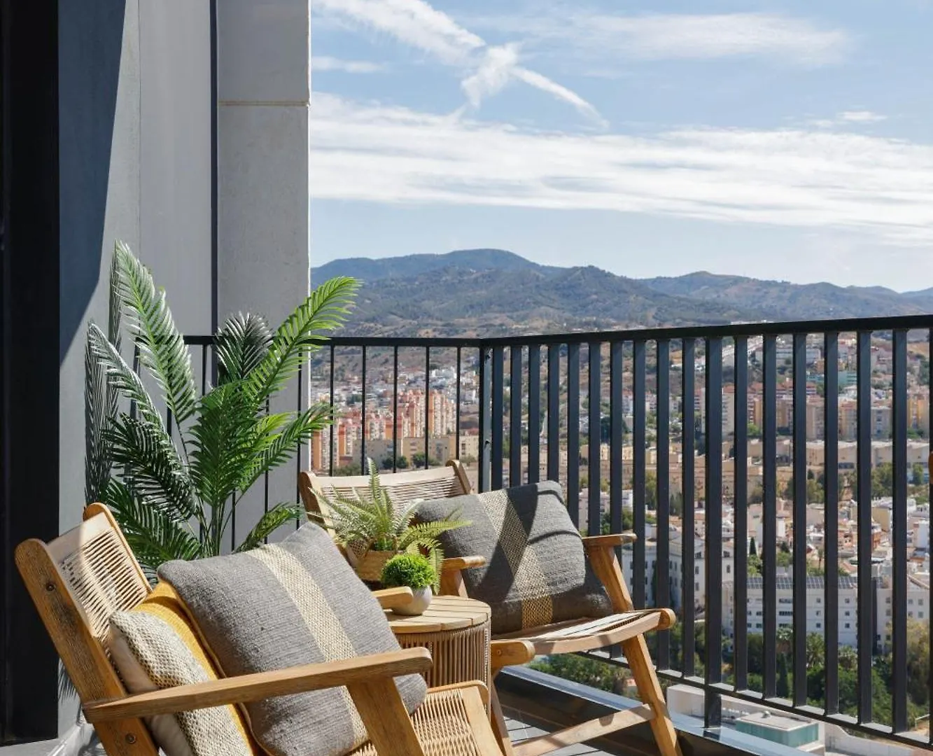 Urban Sky Serviced Apartments By P&O 26H Malaga