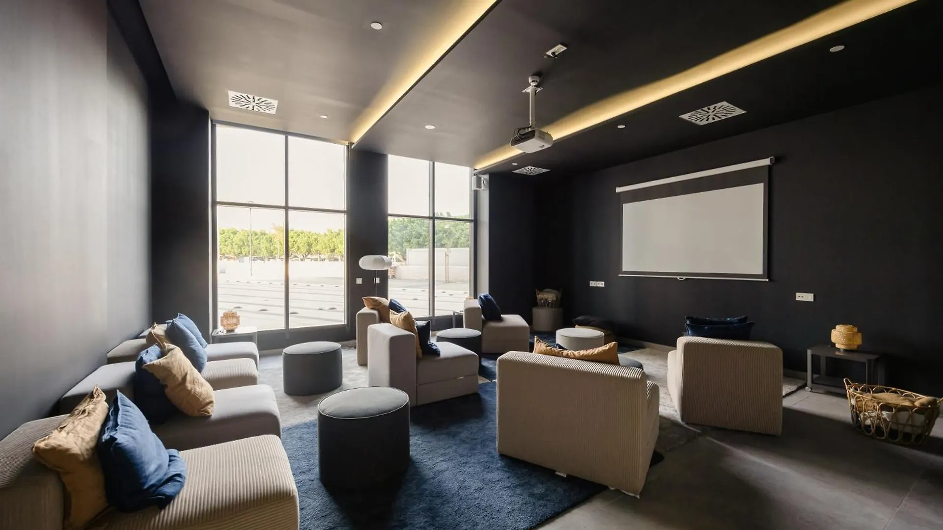 Urban Sky Serviced Apartments By P&O 26H Malaga 0*,  Spain